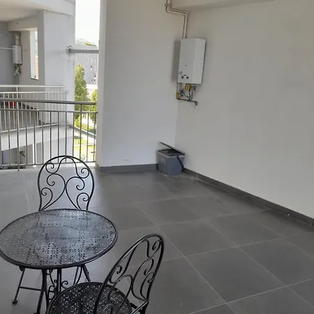 Jolly Casa 1 *